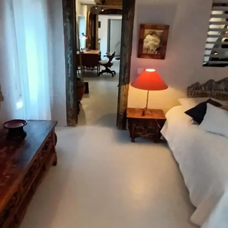 Heart Of Saint-germain-des-pres - Charming & Smart - For 2 People Paris