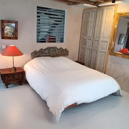 Heart Of Saint-germain-des-pres - Charming & Smart - For 2 People Apartment